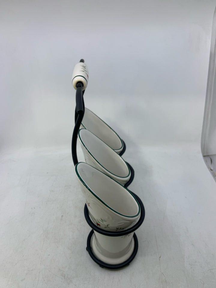 PFALTSGRAFF WINTERBERRY CERAMIC 3 SLOT UTENSIL HOLDER W/ STAND.