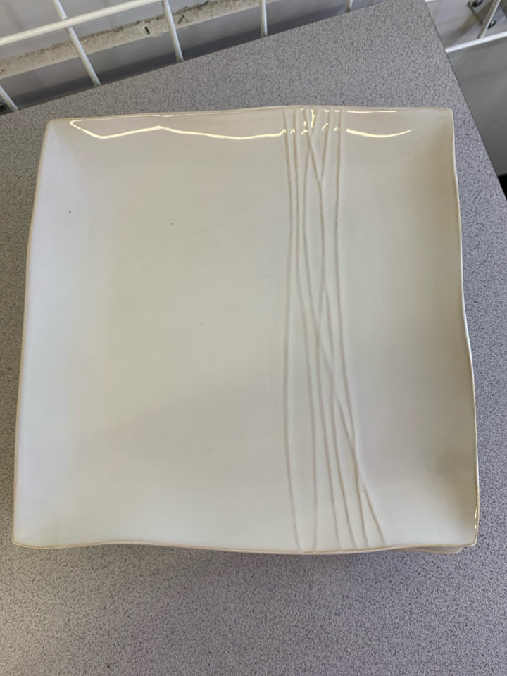 5 WHITE PIER 1 WAVY EDGE PLATES.