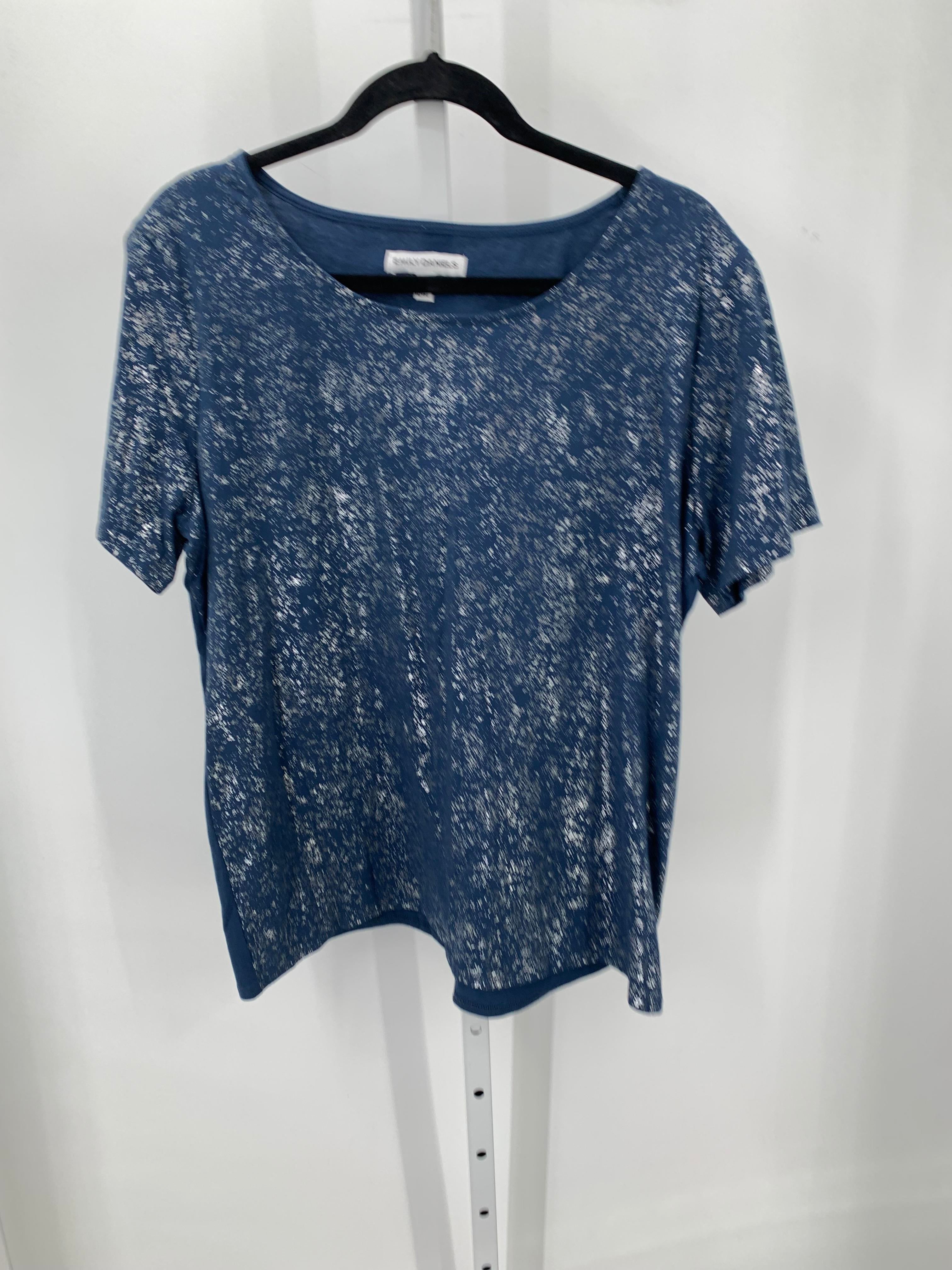 Size Extra Large Misses Short Sleeve Shirt