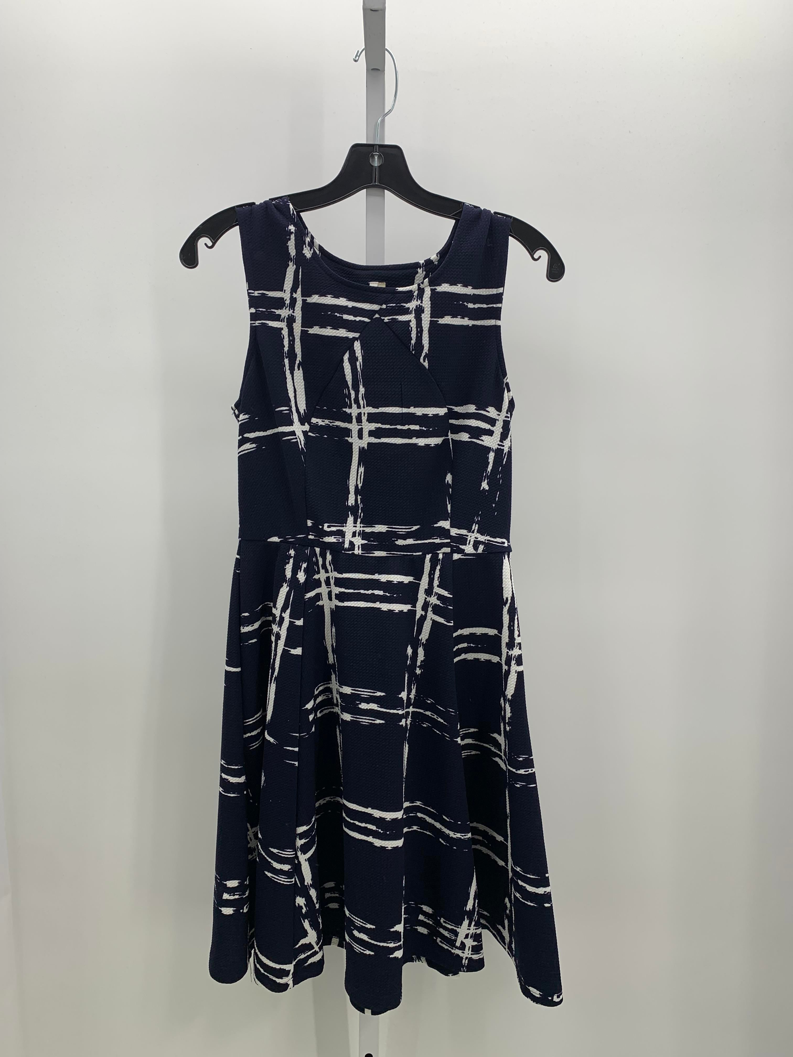 Size Small Misses Sleeveless Dress
