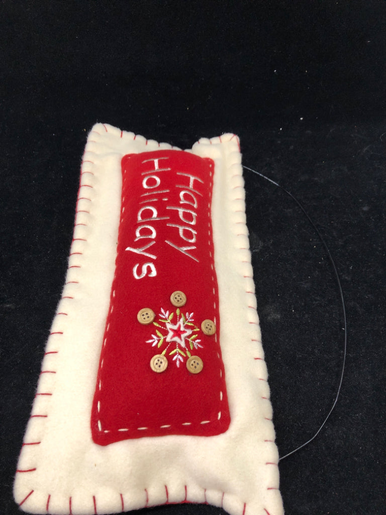 PLUSH "HAPPY HOLIDAYS" HANGING PILLOW SNOWFLAKE W/BUTTONS.