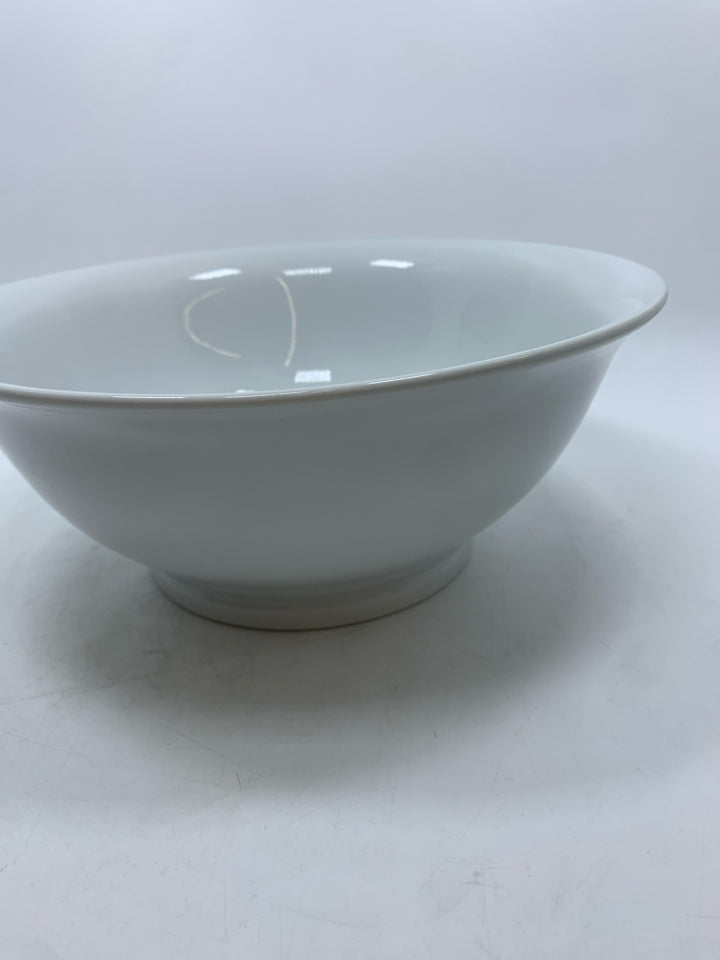 WHITE PORCELAIN SERVING BOWL.