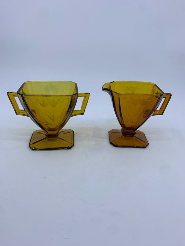 VTG AMBER GLASS ETCHED SUGAR AND CRAEMER.