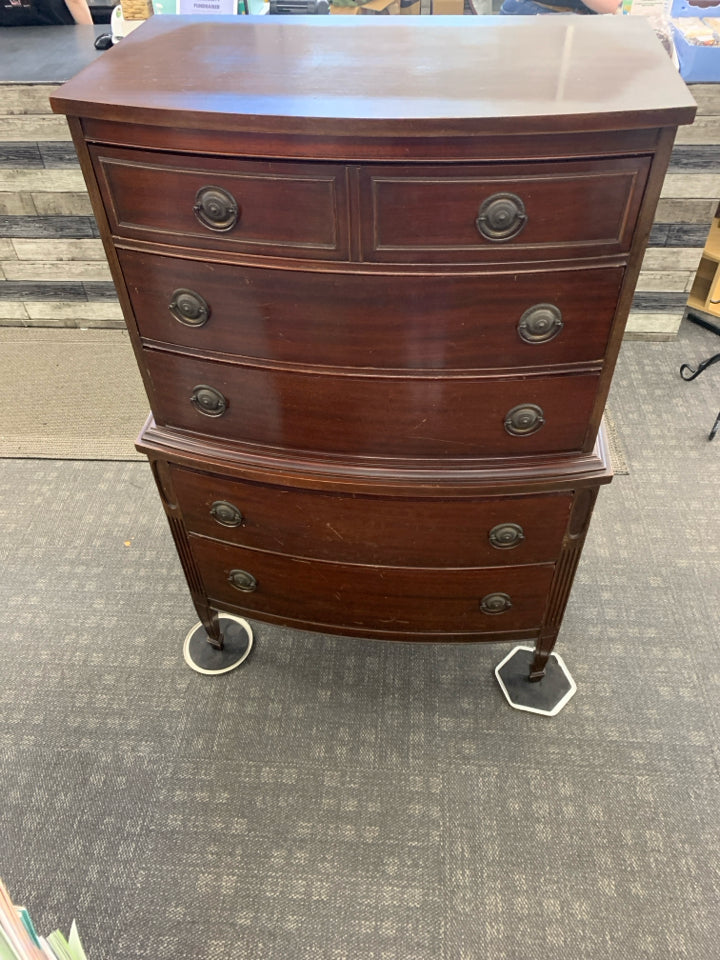 VTG ROUND BOW FRONT 5 DRAWER DRESSER.