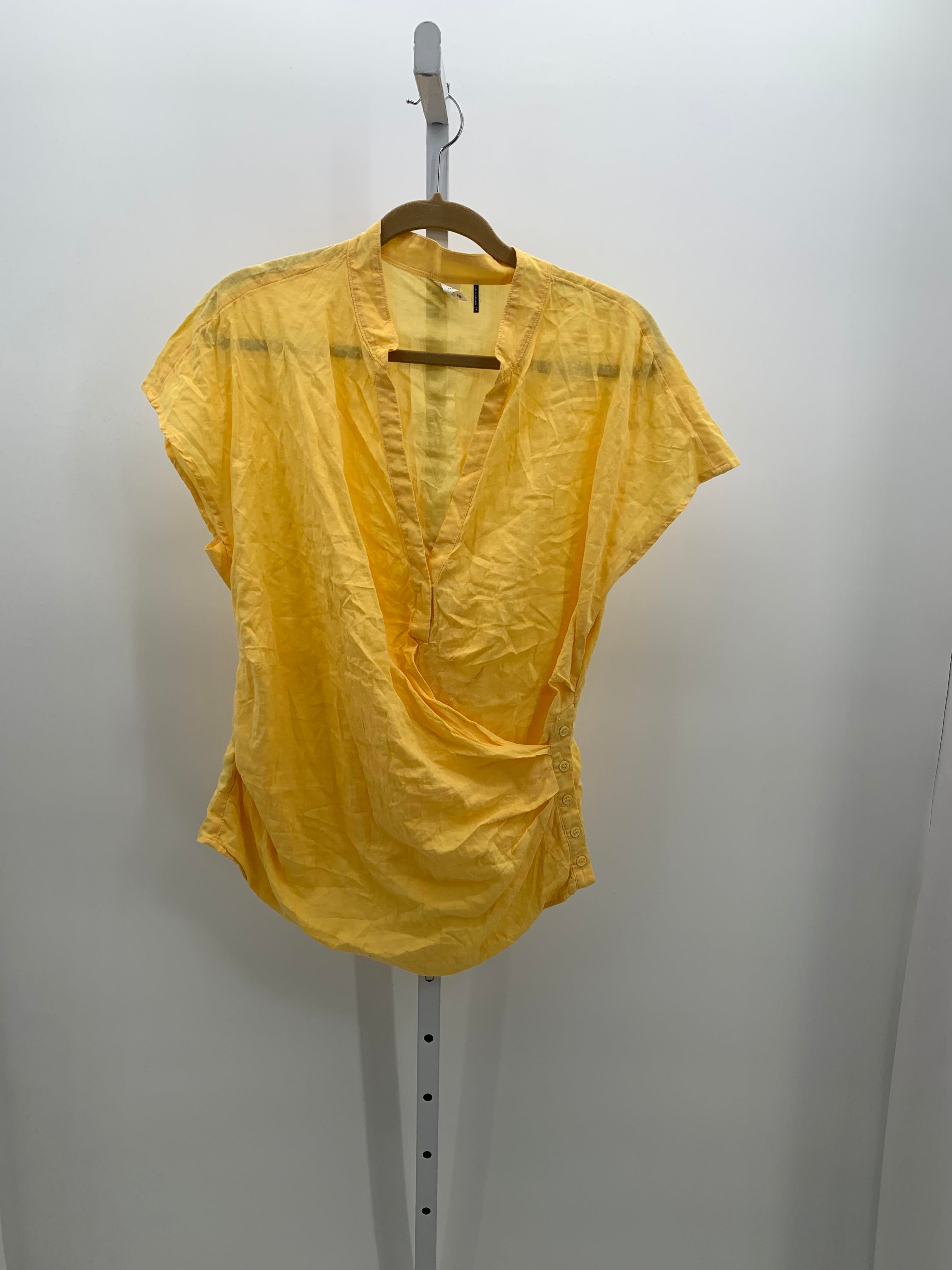 AKEMI + KIN Size 14 Misses Short Sleeve Shirt