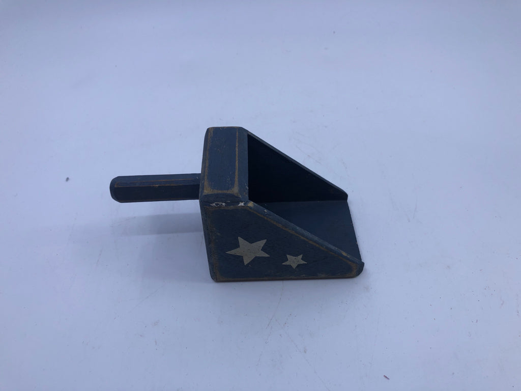 PRIMITIVE BLUE DECORATIVE SCOOP.