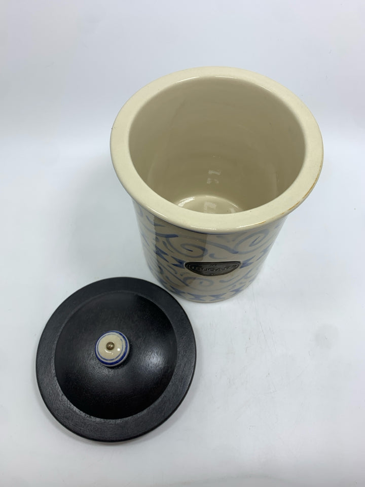 BLUE SCROLL PAINTED SUGAR CANISTER W/WOOD LID.