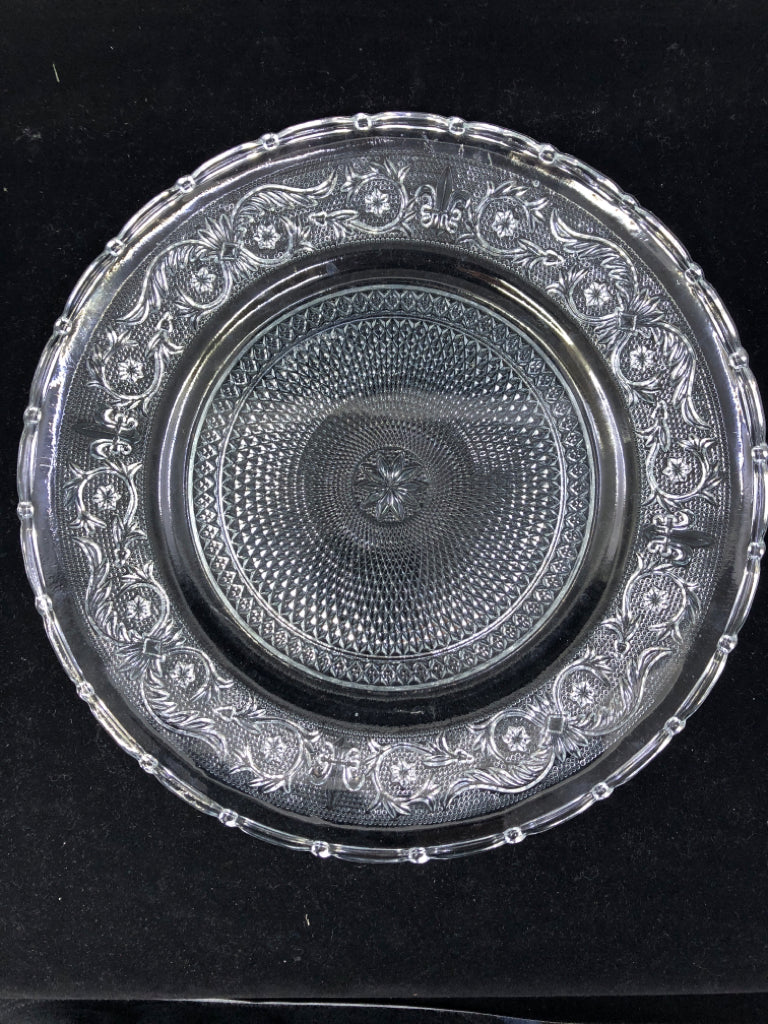 7PC-CLEAR GLASS EMBOSSED PLATTER W/6 DESSERT PLATES.