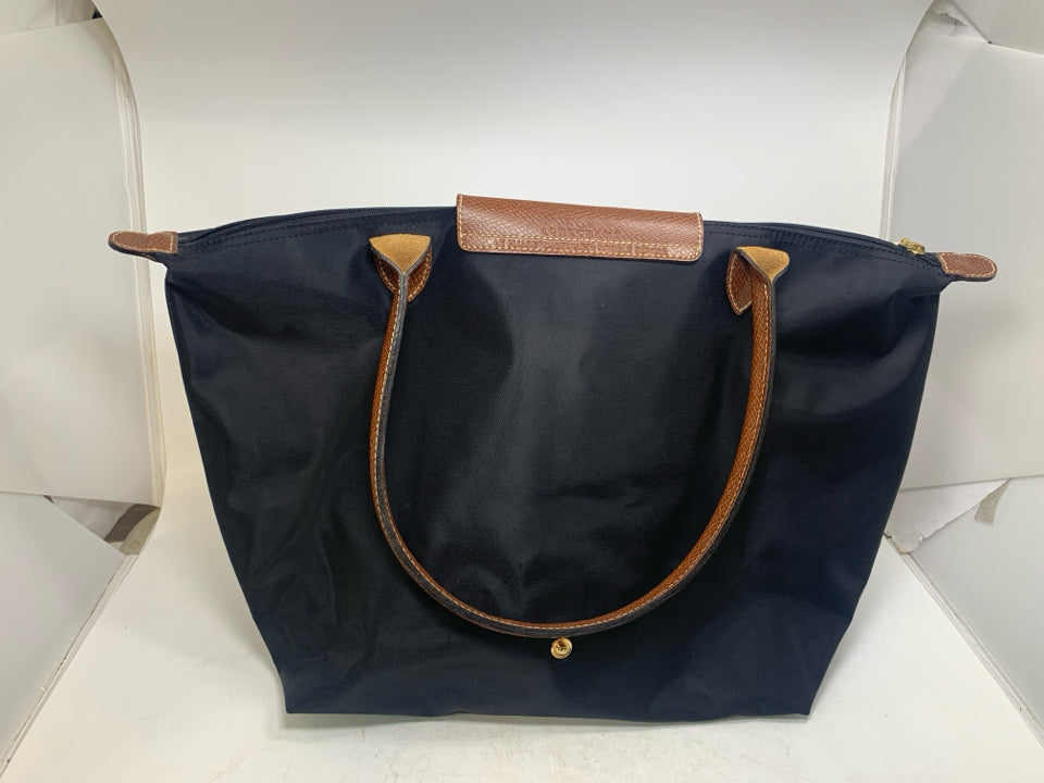 Longchamp Le Pliage Medium Foldable Nylon Shoulder Tote