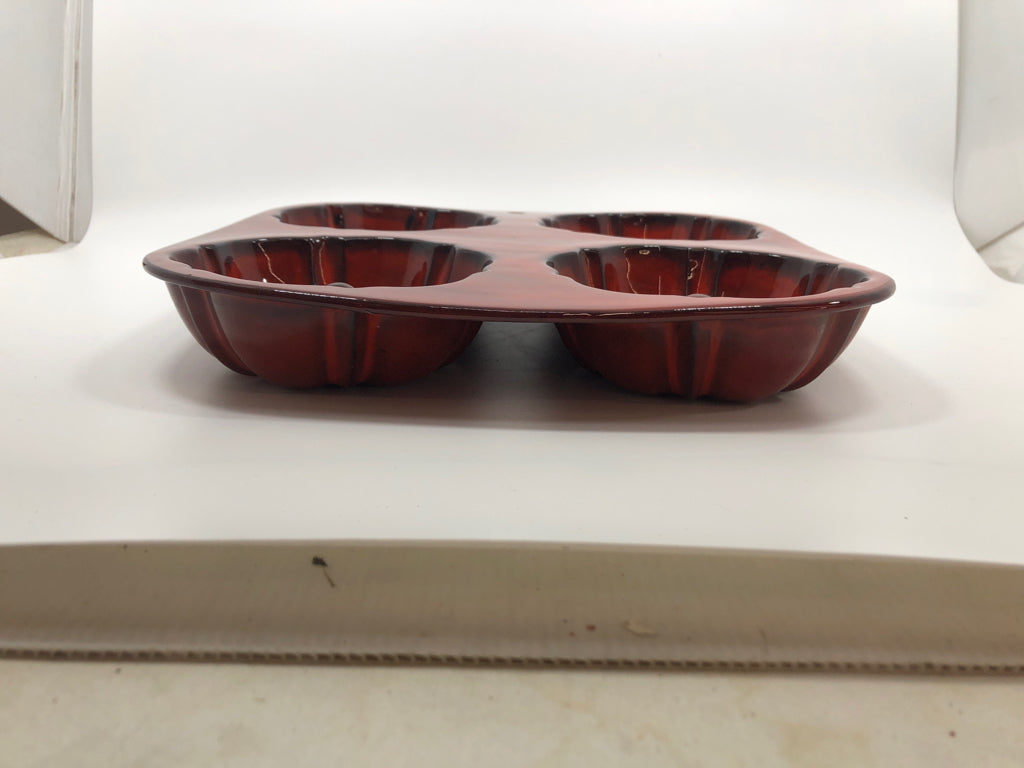 VTG ORANGE CERAMIC MINI BUNDT CAKE MOLD.