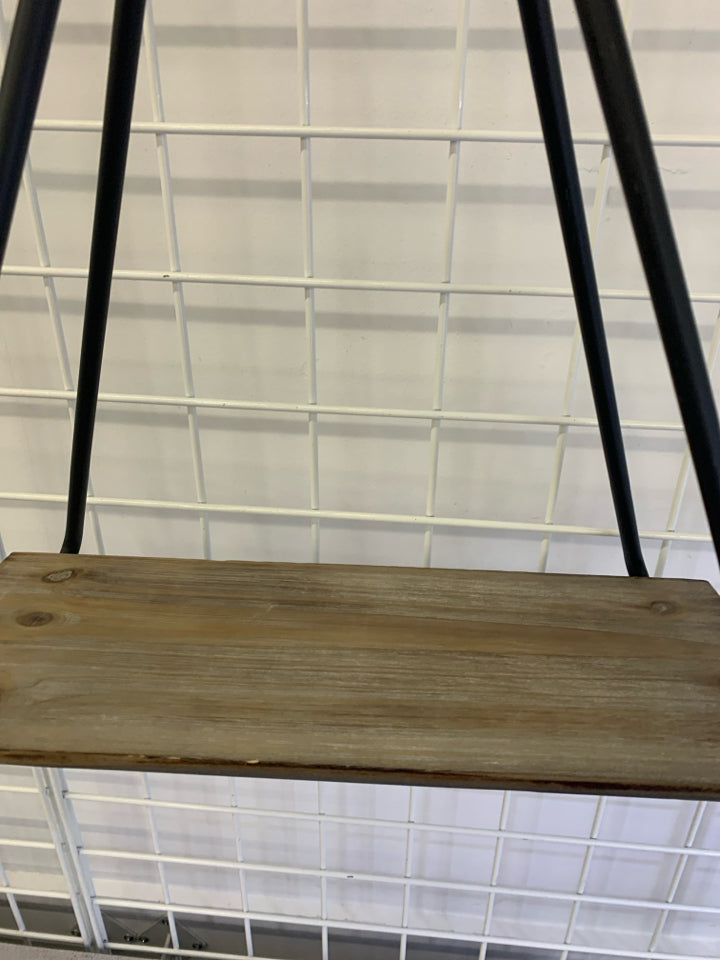 GREY/BROWN SHELF W/METAL HANGER+CIRCLE HOOK.