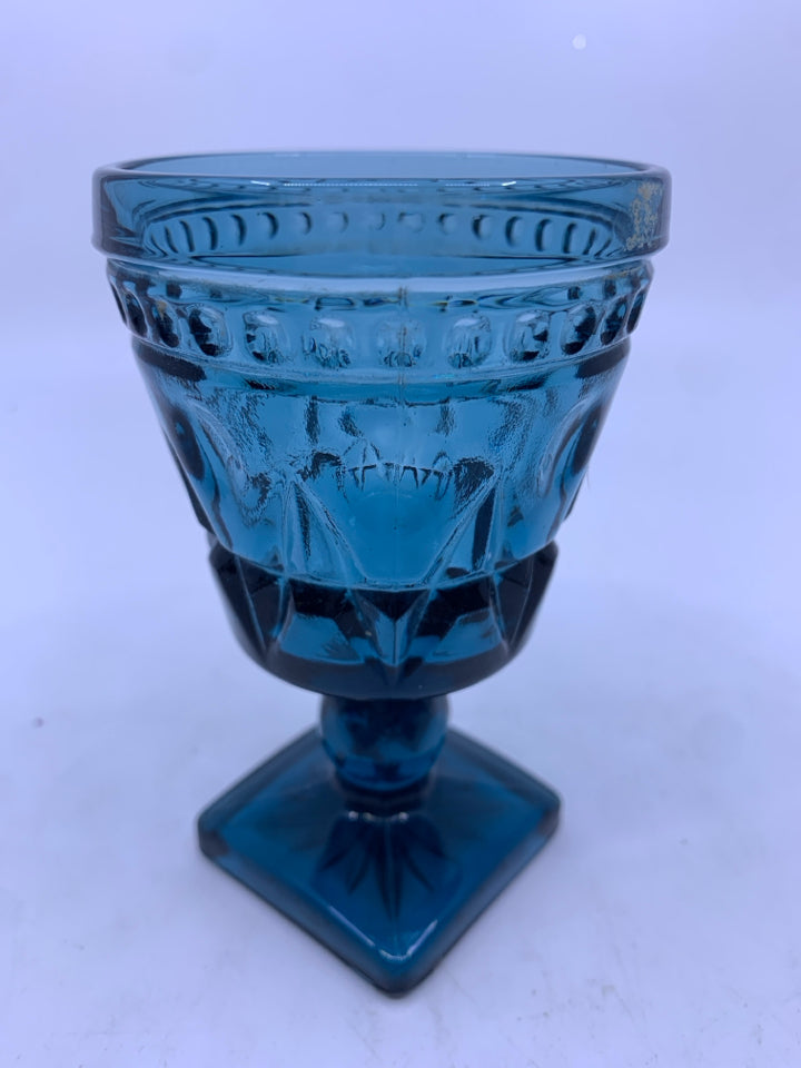 6 BLUE CUT GLASS FOOTED GLASSES.