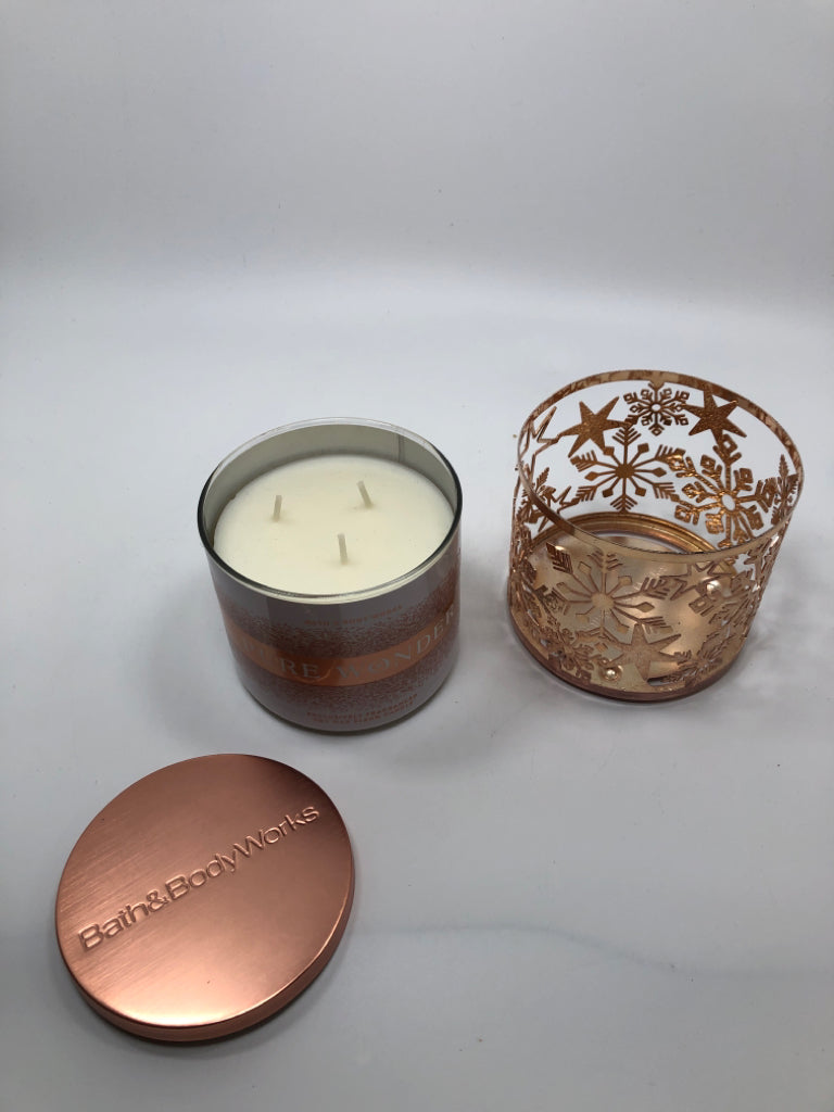 PURE WONDER CANDLE W/ SNOWFLAKE METAL STAND.