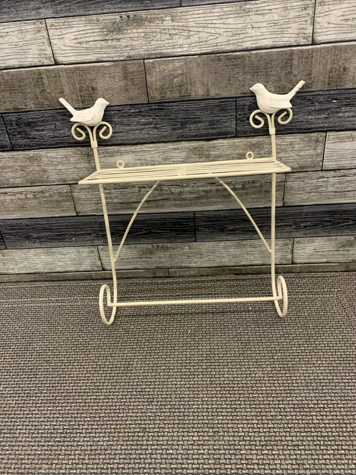 CREAM METAL TOWEL RACK/SHELF.