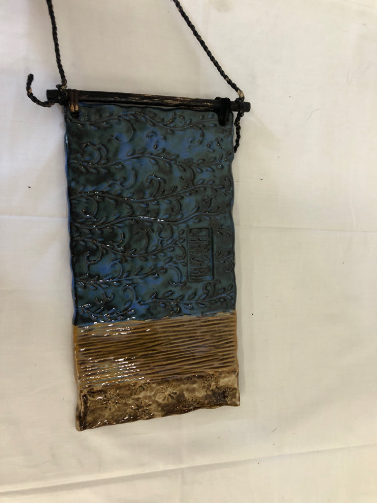 CERAMIC POTTERY TILE WALL HANGING.