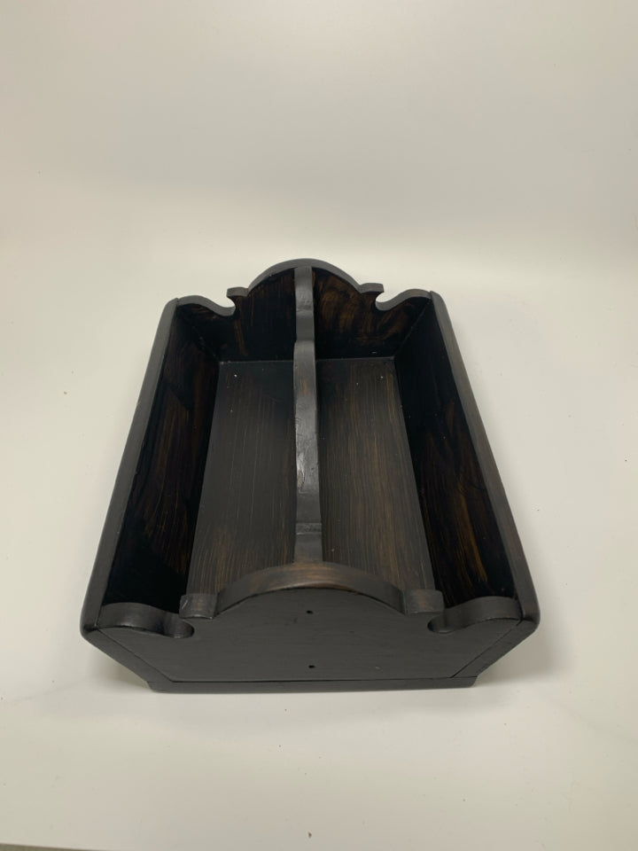 DIVIDED WOOD TRAY W/ HANDLE IN CENTER.