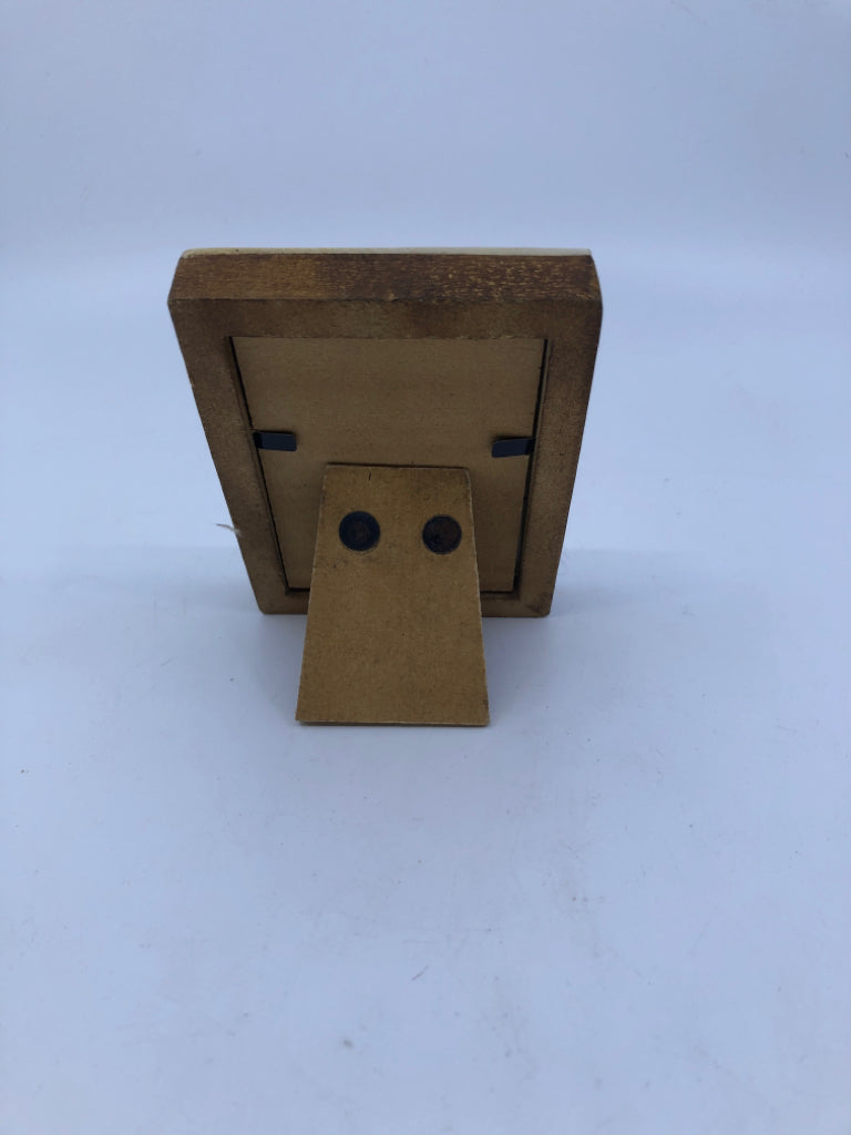 WOOD PICTURE MINI FRAME RECTANGLE.