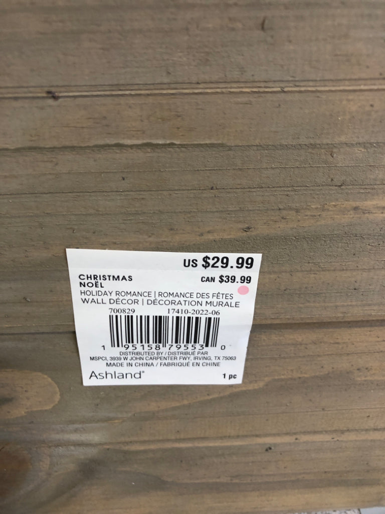 "OH COME LET US" WHITE DISTRESSED WOOD SIGN.
