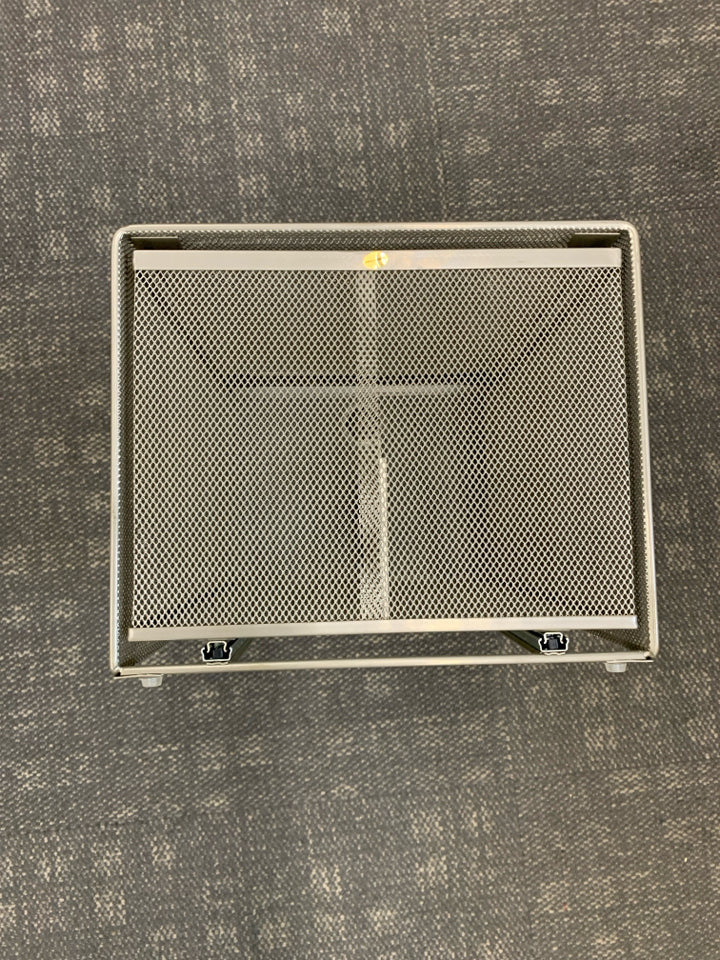 METAL ORGANIZER DRAWER.