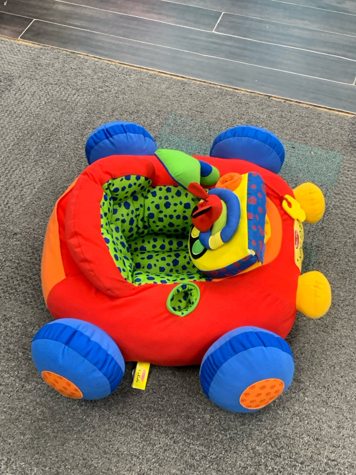 Melissa & Doug Beep-Beep and Play Activity Center Baby Toy