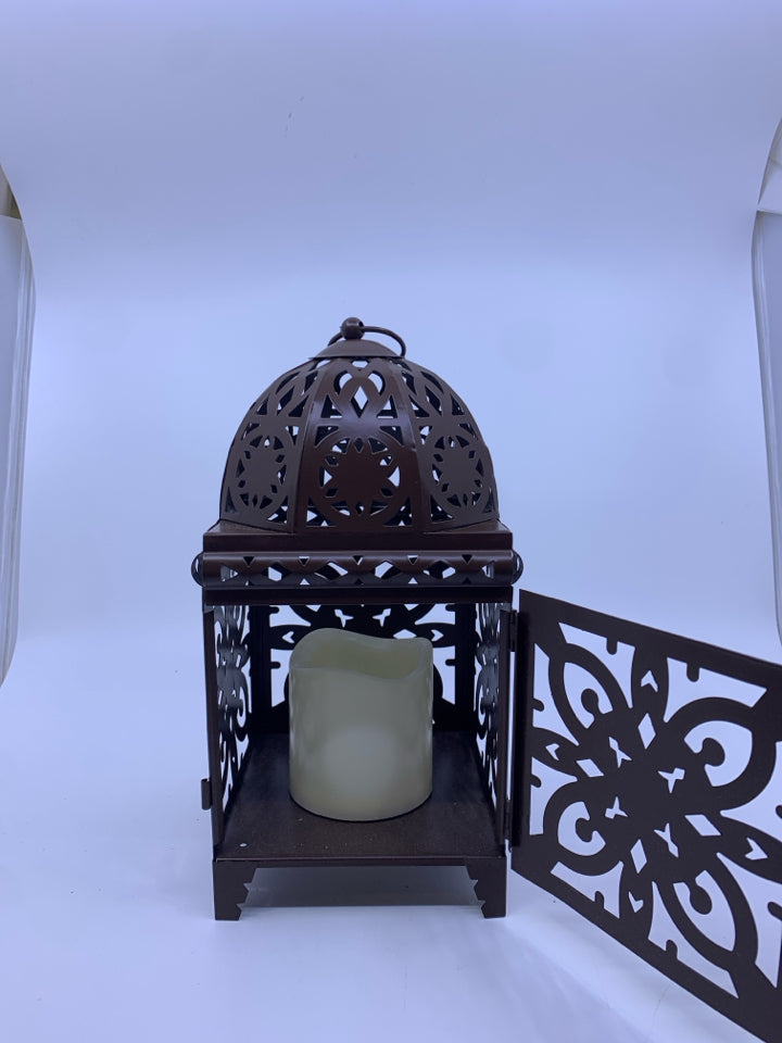 BROWN PIERCED LANTERN W/ BATTERY CANDLE .