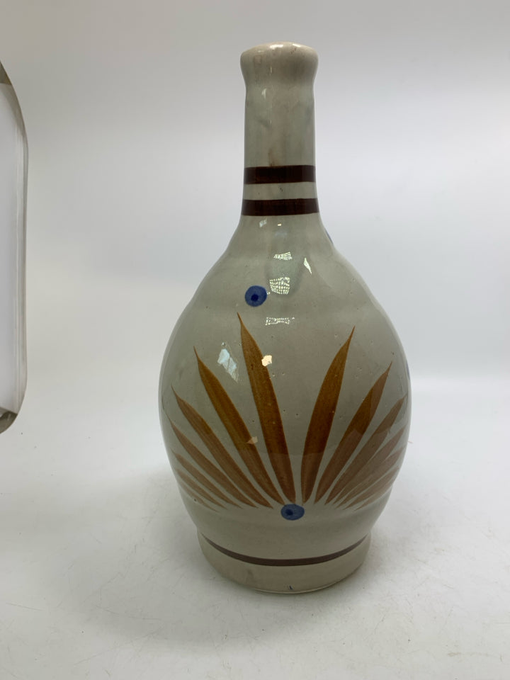 GREY VASE W/ COLORFUL DETAILS LONG NECK.
