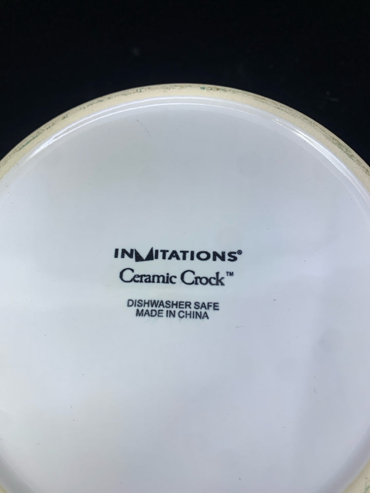LARGE WHITE CERAMIC UTENSIL CROCK.