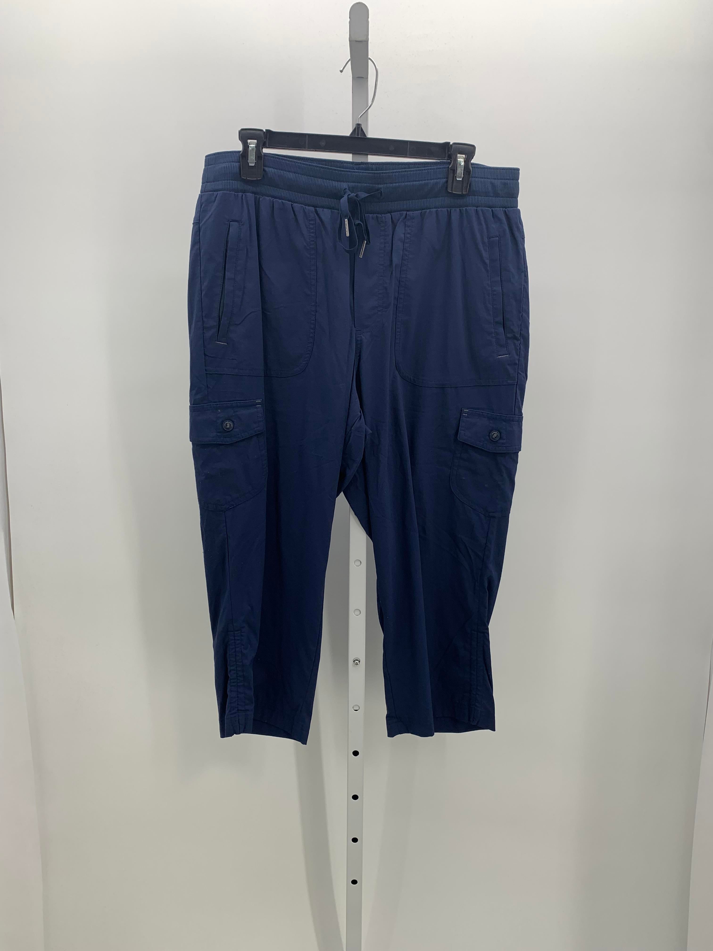 LL Bean Size Large Misses Capri Pants