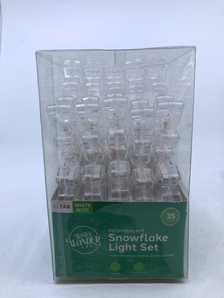 NIB SNOWFLAKE LIGHT SET.
