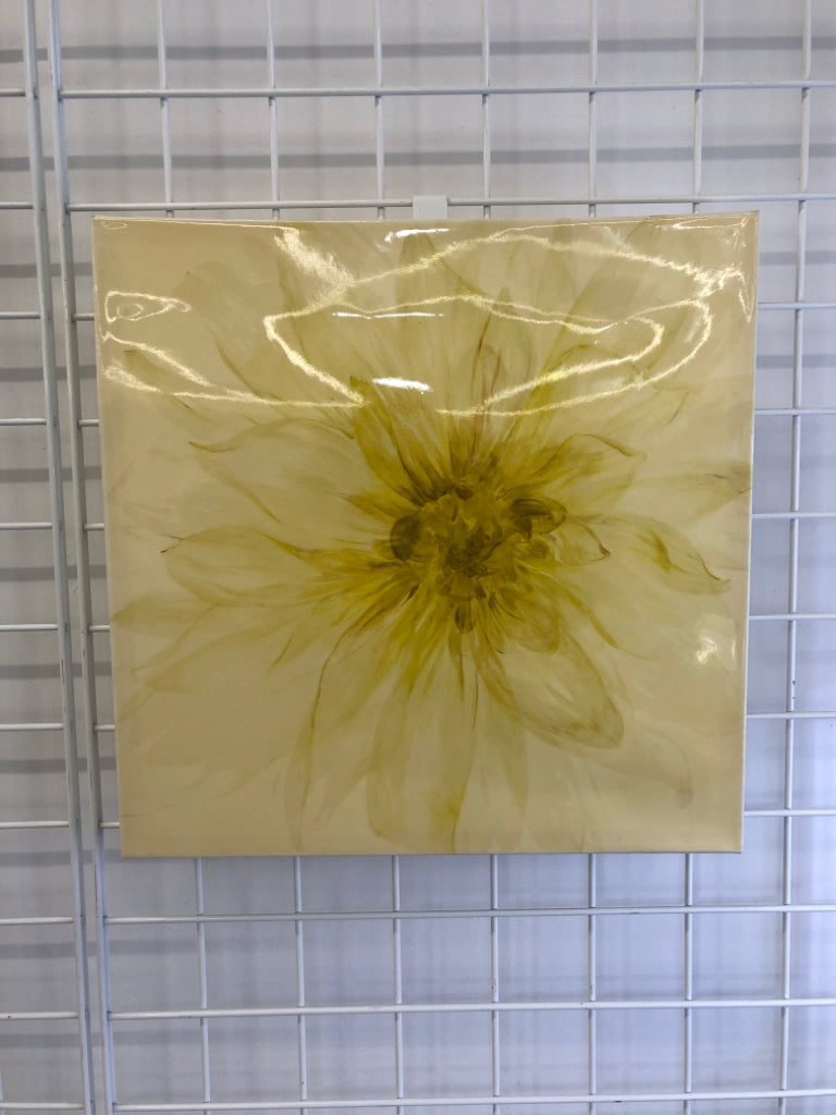 GLOSSED CANVAS W/ YELLOW FLOWER.