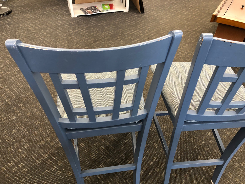 2 BLUE CHAIRS W/FABRIC SEAT.