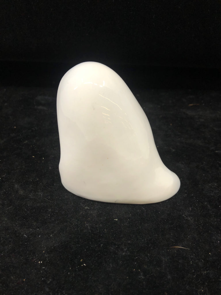 CERAMIC BLUE TINTED WOMANS HEAD.