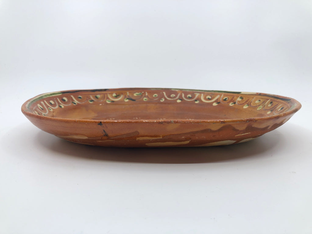 OVAL POTTERY GLAZED TRAY.