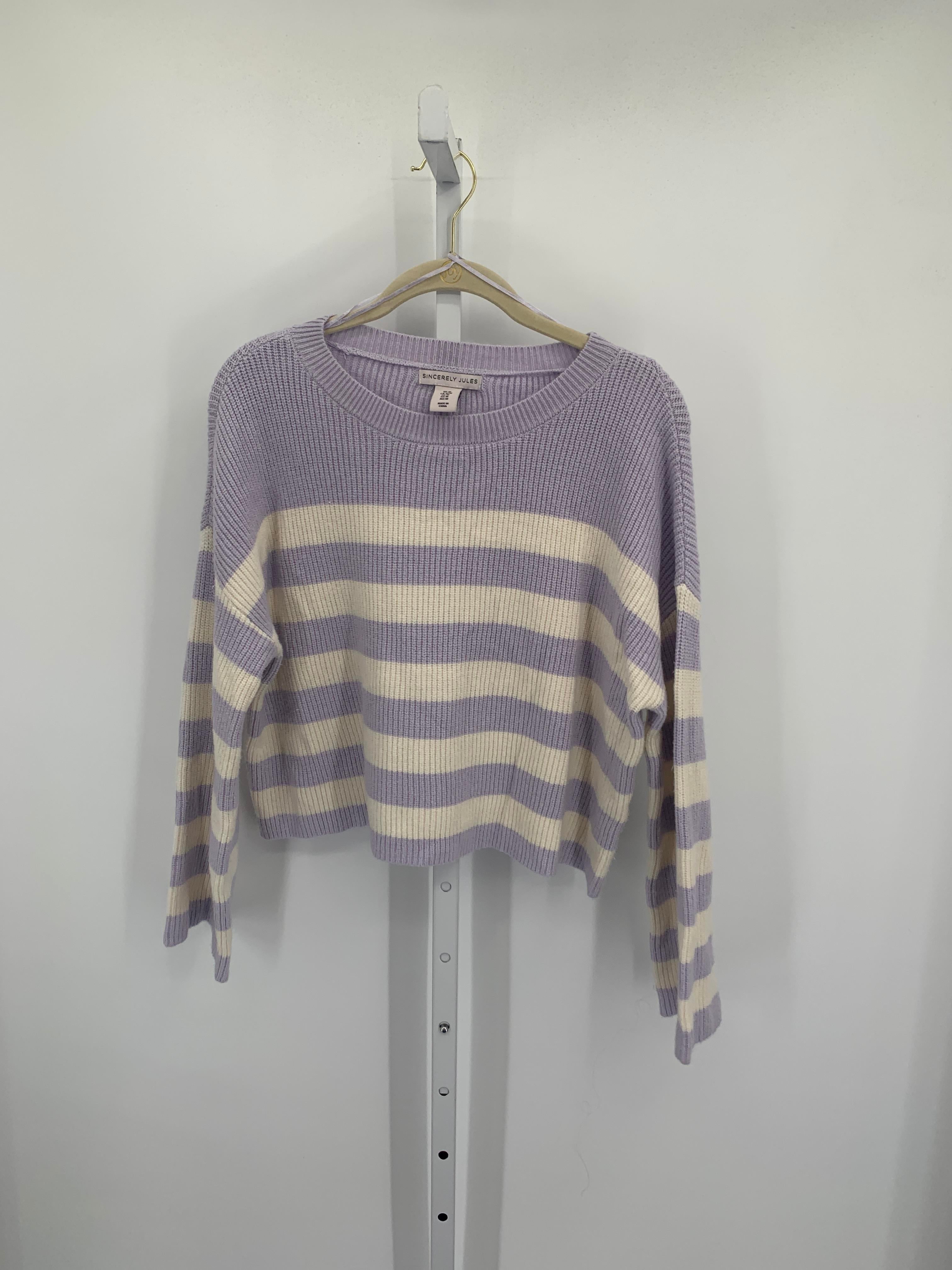 Size Medium Juniors Long Sleeve Sweater