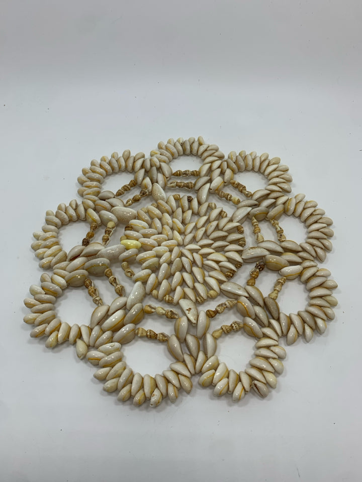 SEASHELL FLOWER TRIVET.