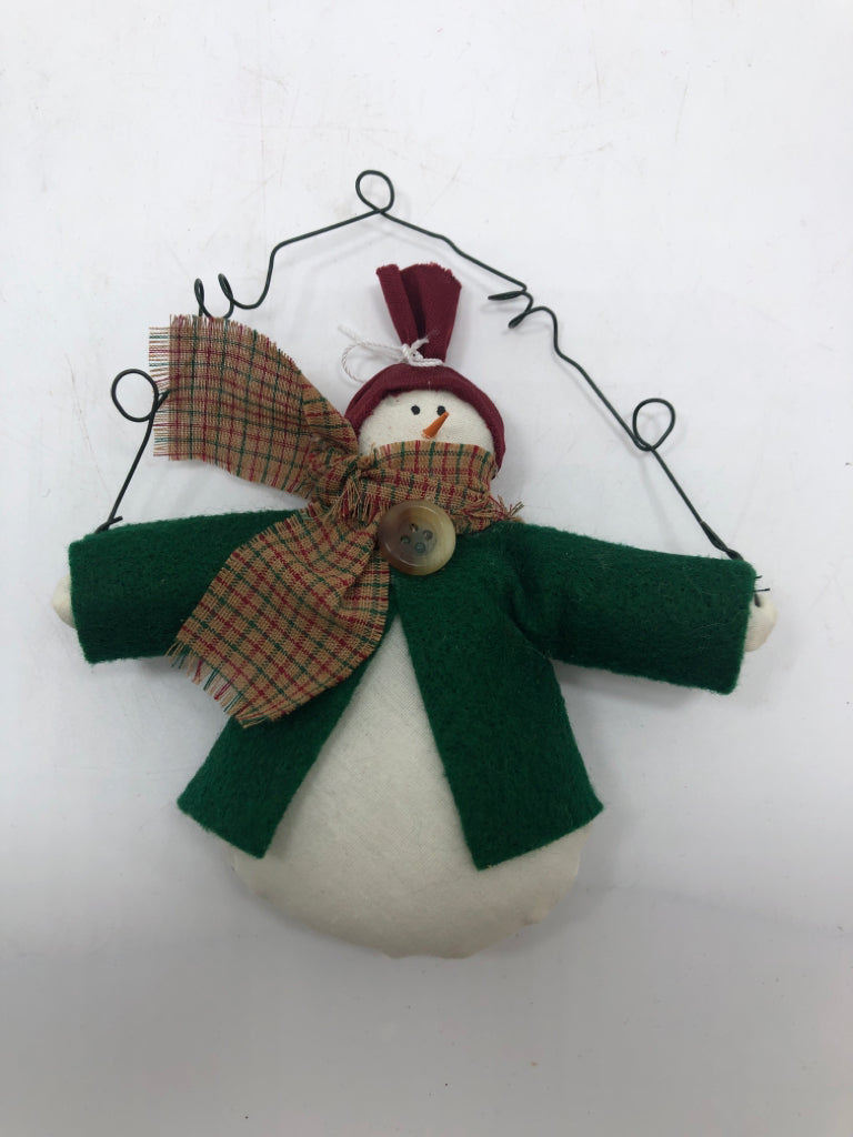 PLUSH GREEN COAT SNOWMAN DOOR HANGING.