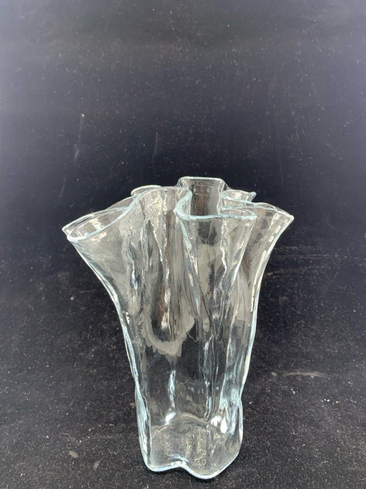 WAVY EDGE VASE.