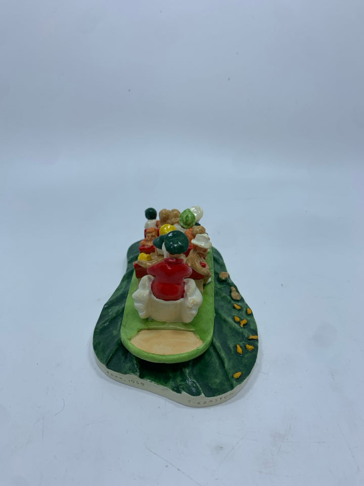 VTG SEBASTIAN MINIATURES SWAN BOAT FIGURINE.