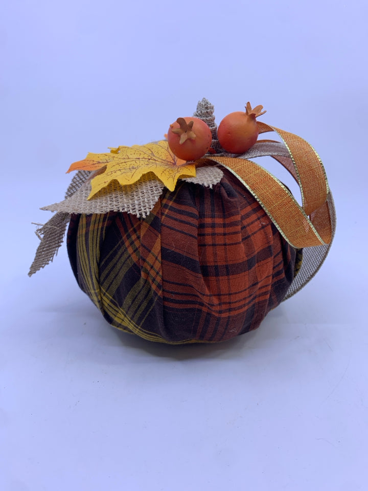 BROWN/ORANGE PLAID PUMPKIN.