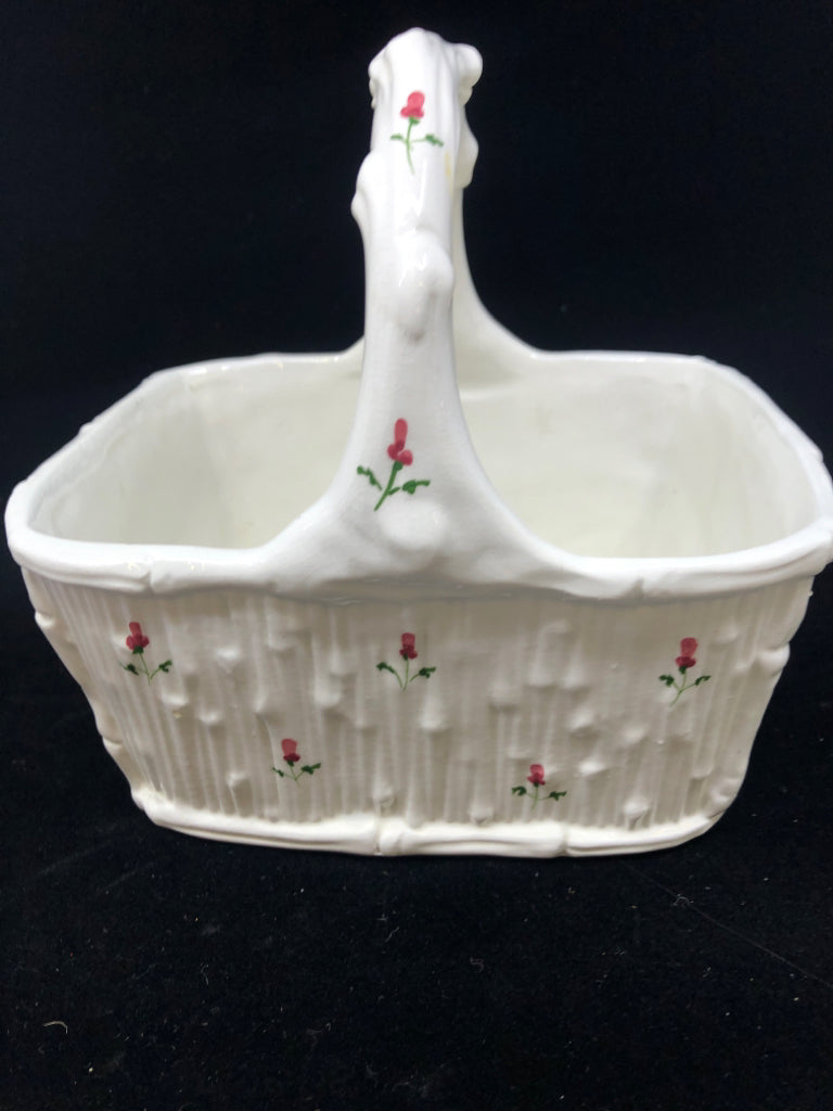 VTG WHITE BASKET PLANTER W/ SMALL FLOWERS.