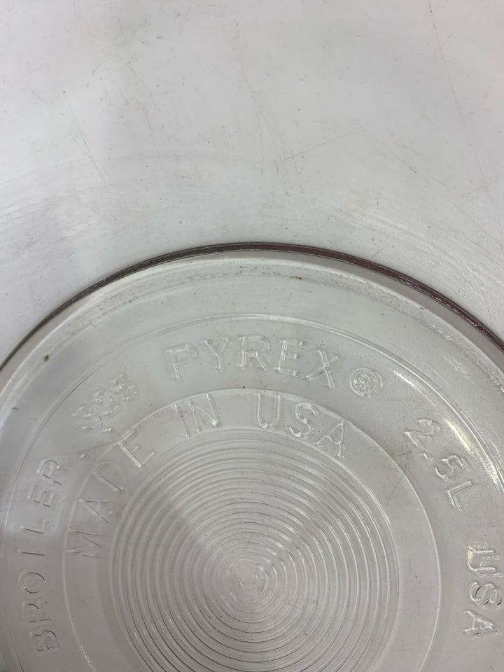 CLEAR PYREX MIXING BOWL.