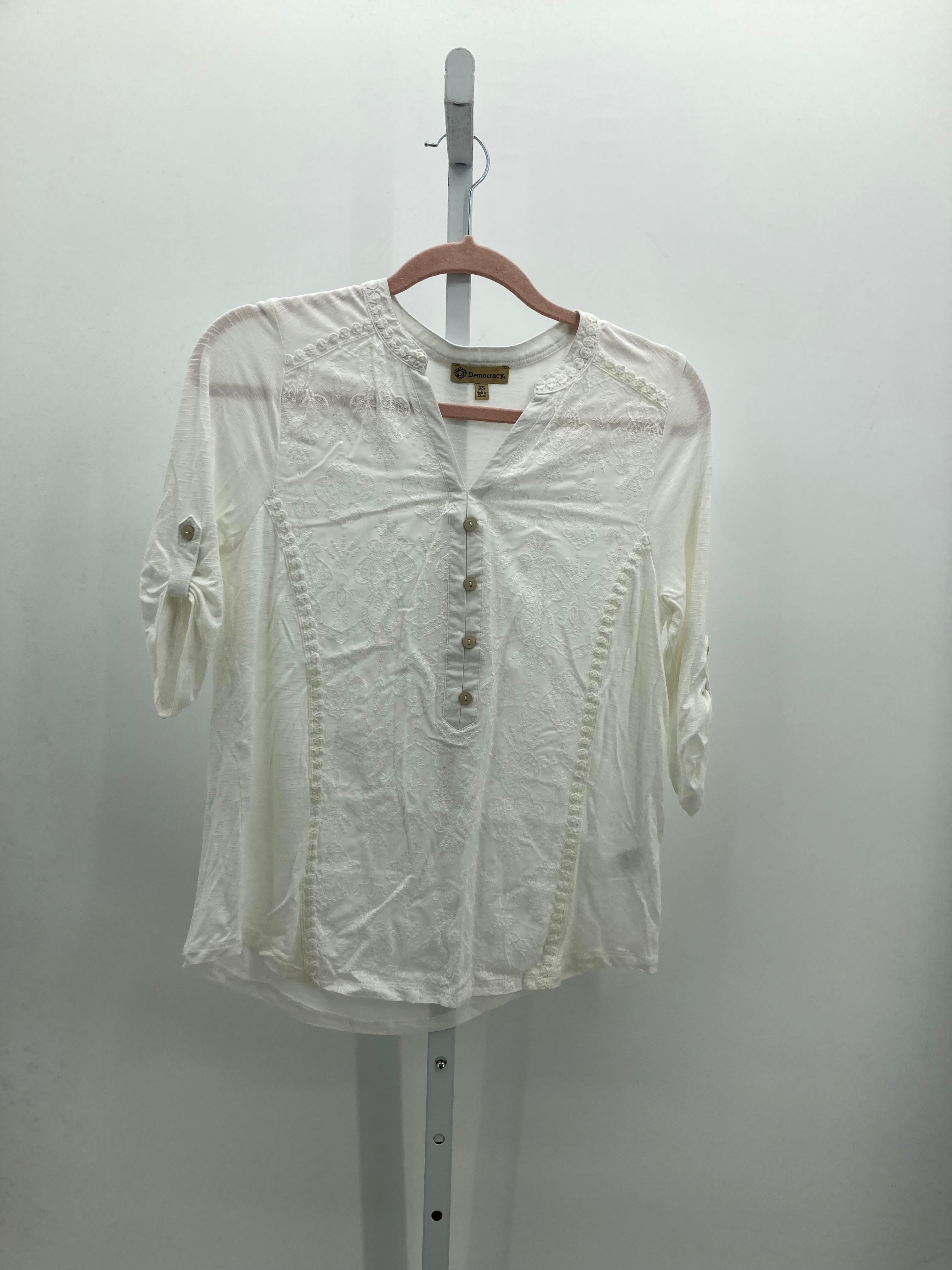 Democracy Size X Small Misses 3/4 Sleeve Shirt