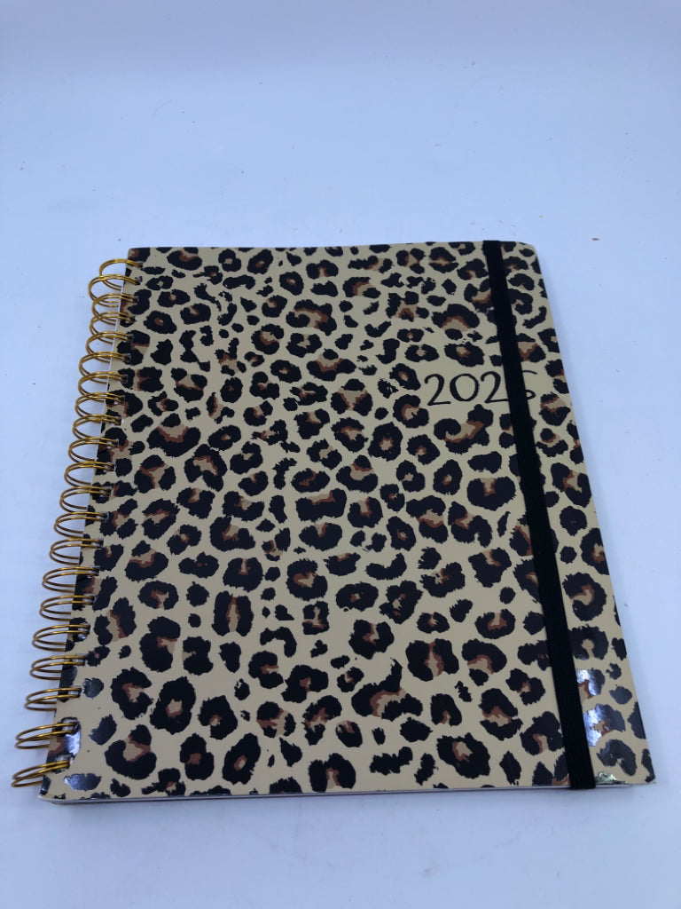CHEETAH PRINT 2026 PLANNER.