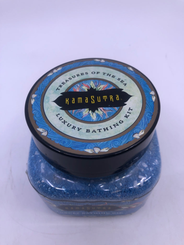 NIP BATH SALTS.