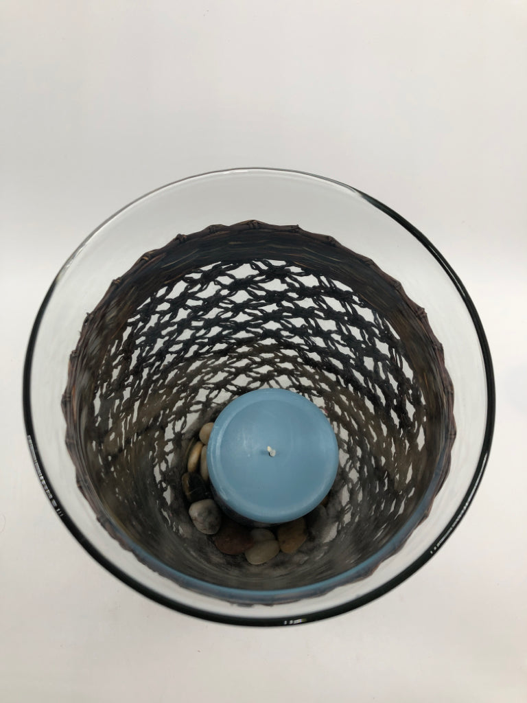 WICKER GLASS CANDLE LANTERN W/BLUE CANDLE.