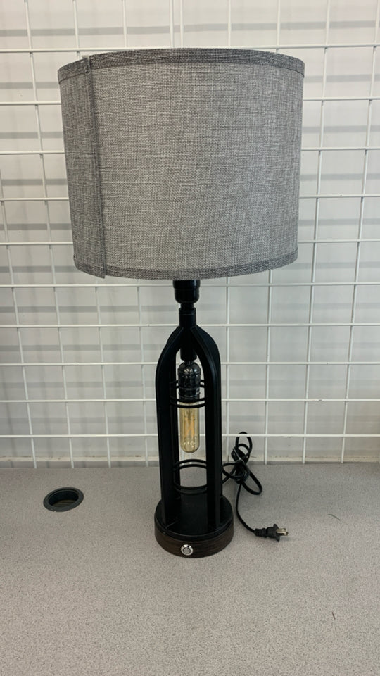 2 BULB LAMP W/READING LIGHT, USB PLUG.