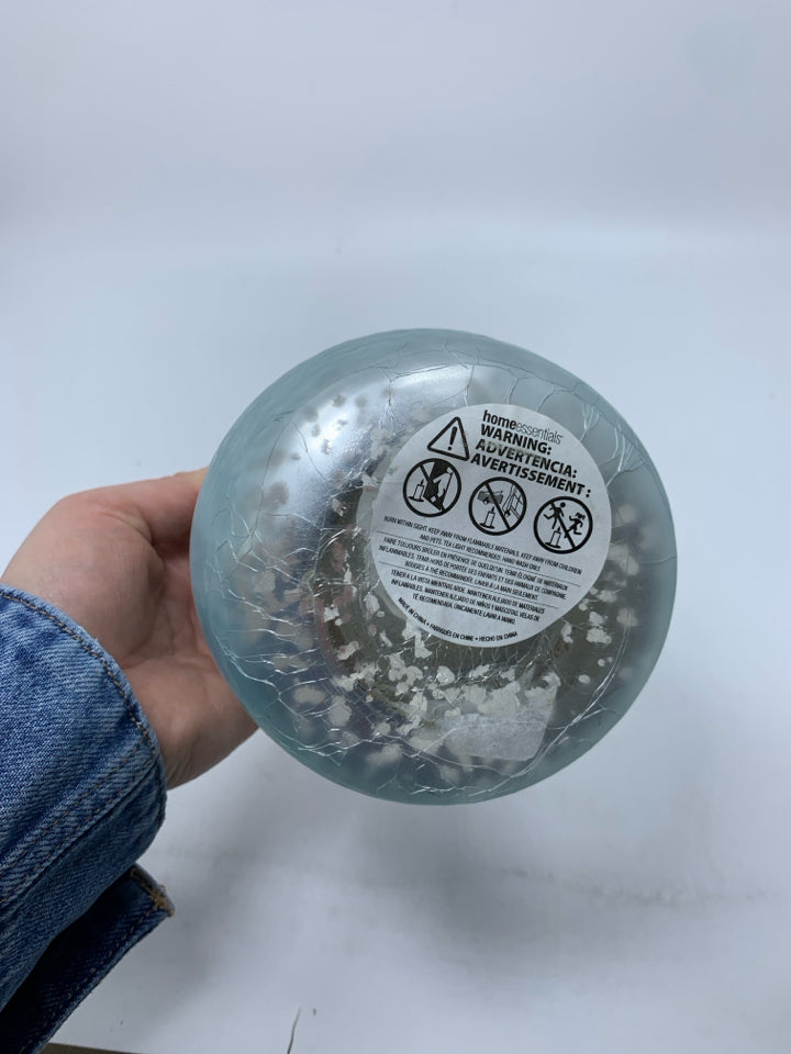 MERCURY GLASS TEA LIGHT HOLDER.