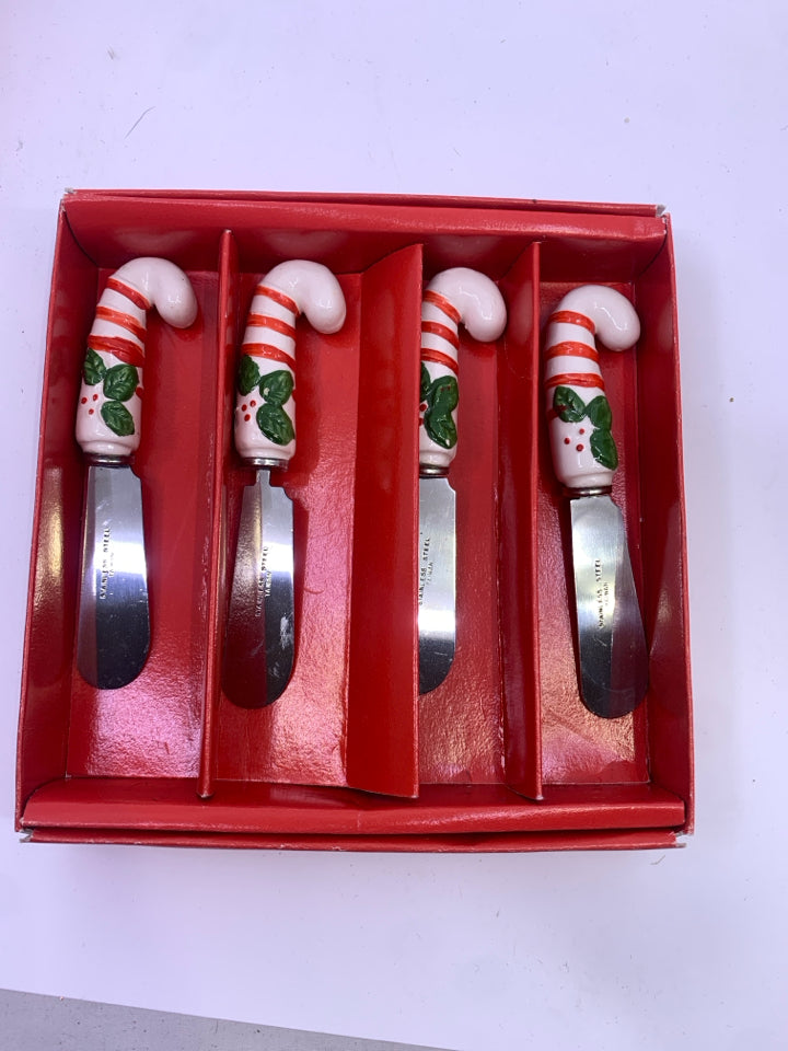 NIB 4 SPREADERS CERAMIC HANDLE STAINLESS STEEL.