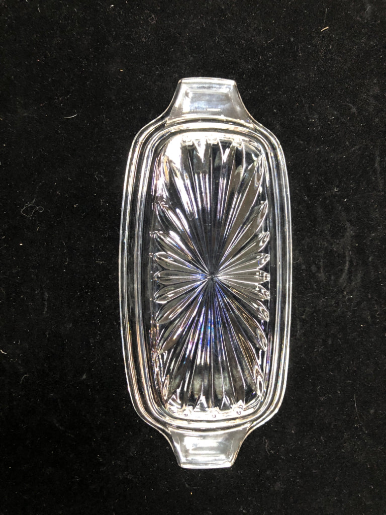 CLEAR GLASS BUTTER DISH W/LID.