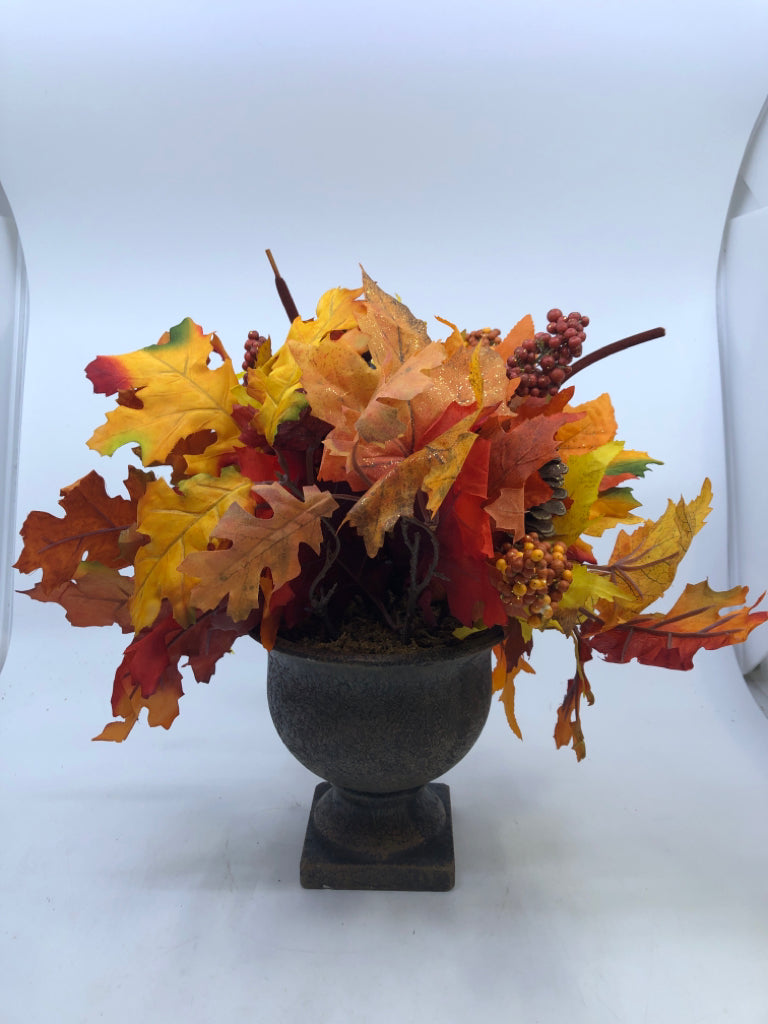 FOOTED FALL FLORAL ARRANGEMENT.